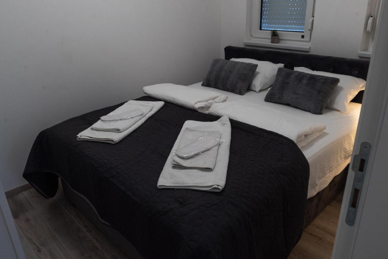 Lux Apartment III Prijedor Ngoại thất bức ảnh